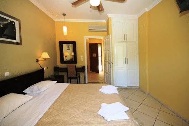 Bella Vista Hotel And Apartments Parga Bagian luar foto